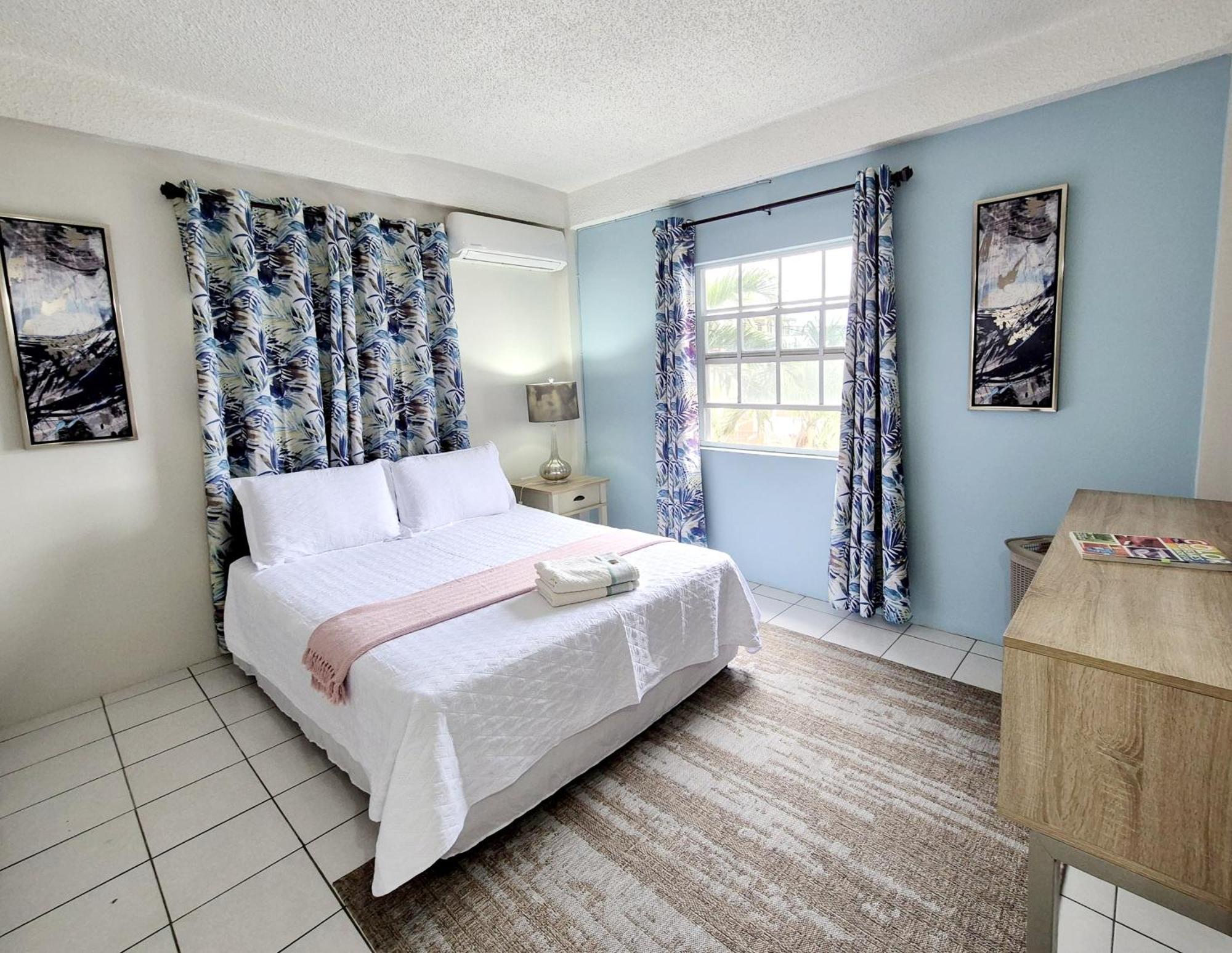 Silver View Apartments St. George's Экстерьер фото